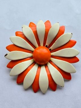 Vintage Mid Century Metal Enamel Flower Brooch Orange & White Large Daisy